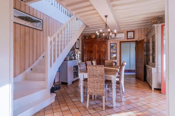 Maison à Mamers, 72600 - 9 pièces 230m²