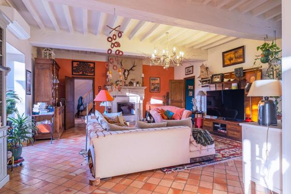 Maison à Mamers, 72600 - 9 pièces 230m²