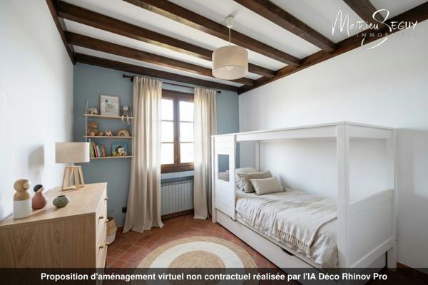 Grande maison P7 sur un grand terrain au coeur de SAINT JEAN DE TOUSLAS