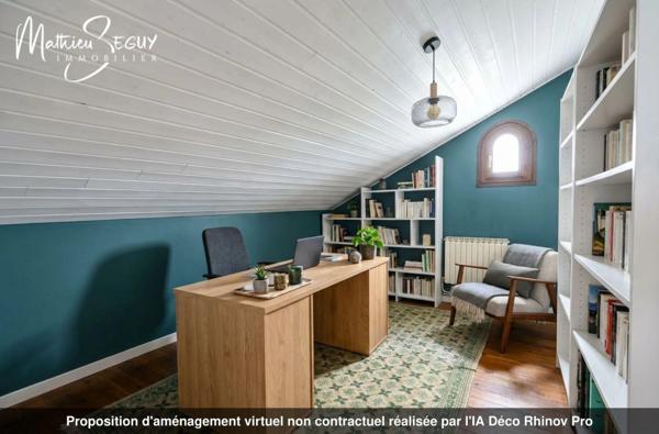 Grande maison P7 sur un grand terrain au coeur de SAINT JEAN DE TOUSLAS