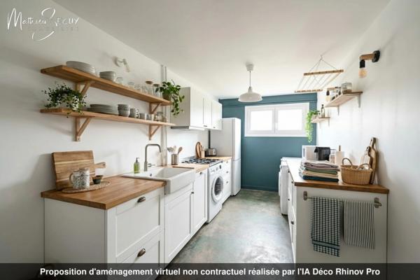 Grande maison P7 sur un grand terrain au coeur de SAINT JEAN DE TOUSLAS