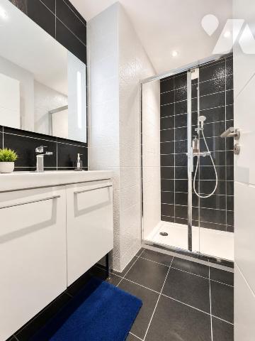 NANTES CENTRE Feydeau - Appartement T4 90m² avec terrasses et garage.  