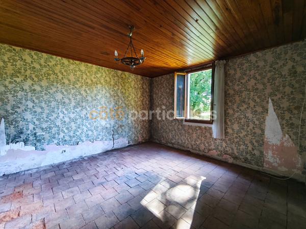 Vente
                Maison113 m² - 5 Pièces -
                    MONT DE MARSAN (40000)