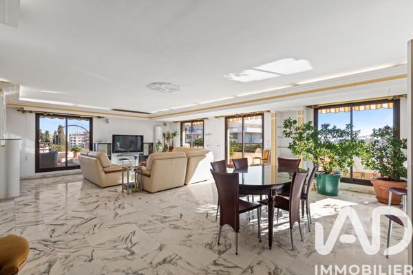 Appartement à vendre 6 pièces 211 m² Cagnes-sur-Mer