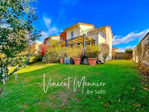 Maison 2008 avec jardin et Garage