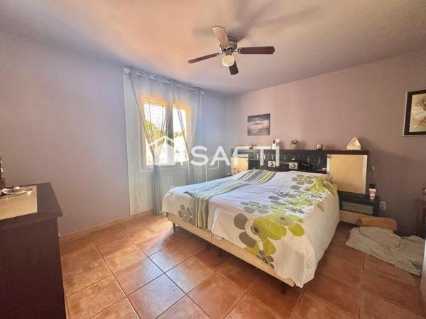 Villa d’environ 132m2, parcelle 1153m2, vue sur vignes sans vis-à-vis