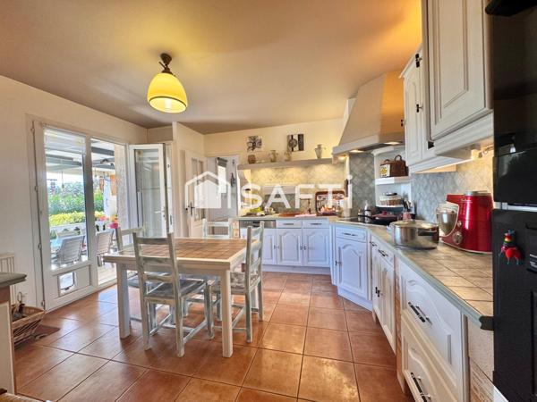 Villa d’environ 132m2, parcelle 1153m2, vue sur vignes sans vis-à-vis