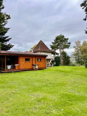 Propriété d'Exception au coeur du Périgord : Un héritage du XIVe siècle sublimé par la modernité, 270 m² habitables, 7ha de terrain à TRELISSAC 24750