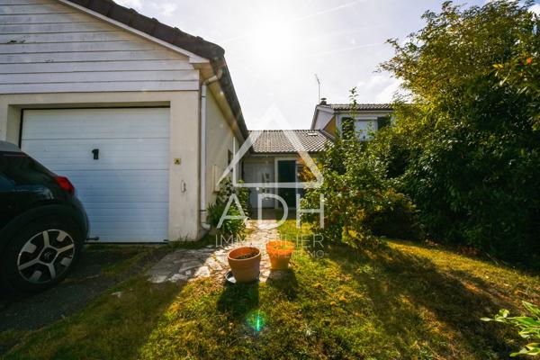EXCLUSIVITE A VENDRE AU MESNIL SAINT DENIS Maison 5 pièces / 3 chambres - 104m2