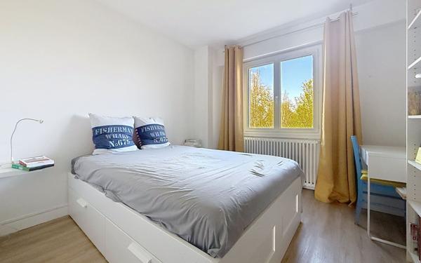 Maison à vendre    5 pièces •  La Rochelle