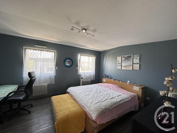 Maison à vendre  6 pièces - 185 m2 ST ROGATIEN - 17