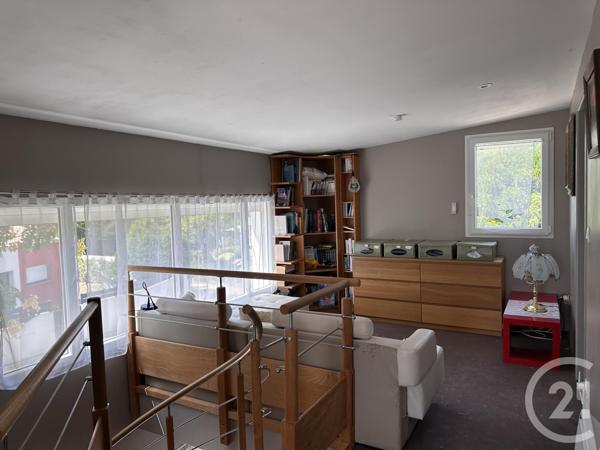 Maison à vendre  6 pièces - 185 m2 ST ROGATIEN - 17