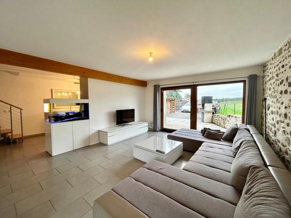 À vendre – Maison individuelle à Valleiry (74), environnement privilégié et proximité immédiate de la frontière Suisse