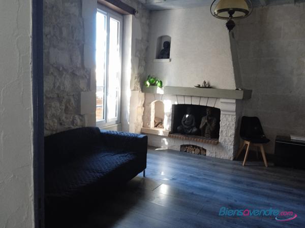 Maison en pierre centre ville de Saintes