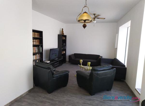 Maison en pierre centre ville de Saintes