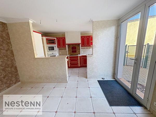 Ensemble immobilier à vendre à Challans Maison 4 Chambres et 2 locaux commerciaux