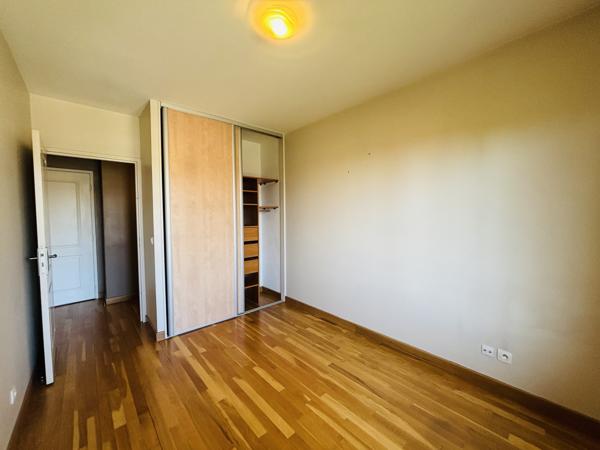 LOCATION 69130 ECULLY CENTRE - APPARTEMENT T3 69m² - résidence de standing dans beau parc, environnement calme