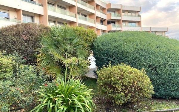 Appartement à vendre    2 pièces • 51 m2 Anglet