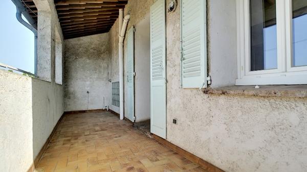 VIDAUBAN Centre, appartement avec terrasse