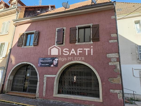 Immeuble avec local commercial de 90 m2, plus appartement 90 m2