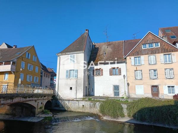 Immeuble avec local commercial de 90 m2, plus appartement 90 m2