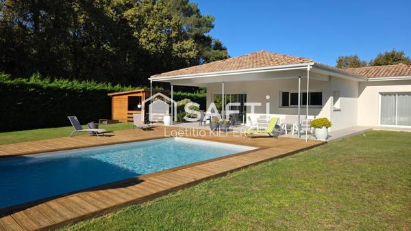 Maison moderne avec piscine et grand terrain