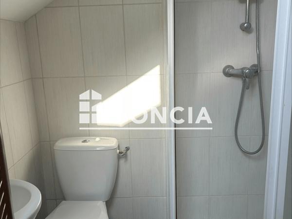 Location Studio meublé 10.58 m² - 42 RUE EUGENE VIGNAT Orleans 45000