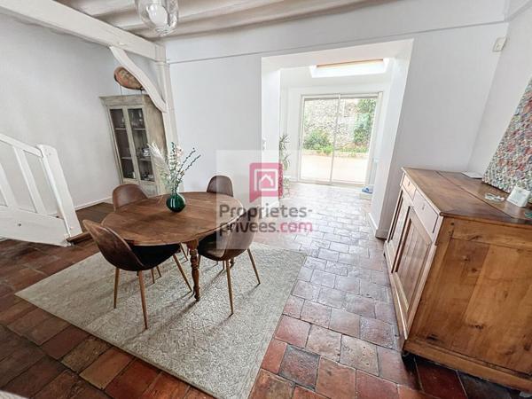 MAISON ancienne avec 4 chambres et 1 atelier indépendant