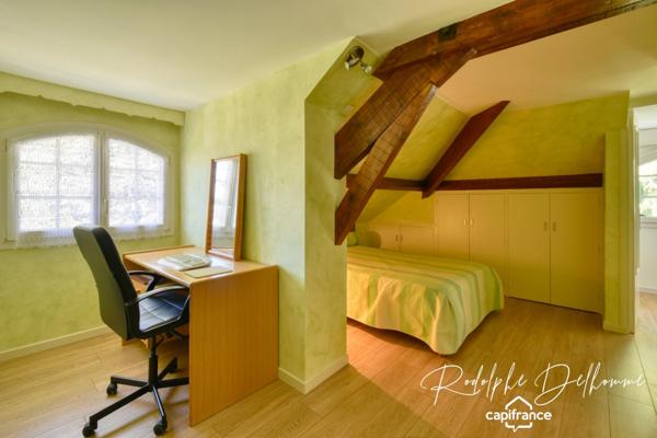 Maison familiale avec piscine aux portes de Lyon