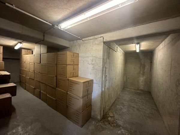 BUREAUX à LOUER de 663 m²