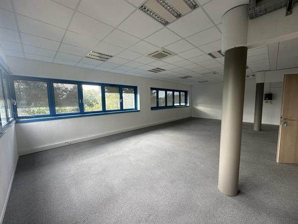 BUREAUX à LOUER de 663 m²
