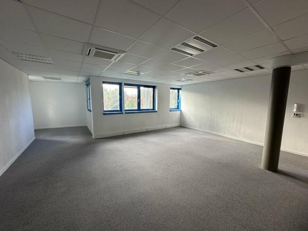 BUREAUX à LOUER de 663 m²