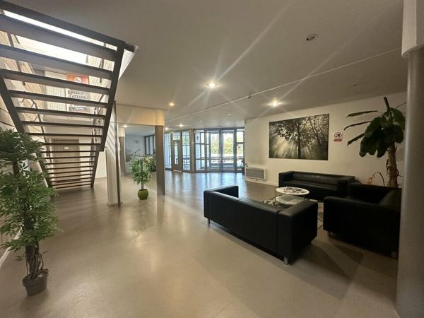 BUREAUX à LOUER de 663 m²