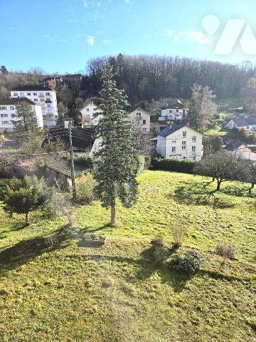 Maison cinq chambres sur la commune de COURBOUZON sur un terrain de 2676m².