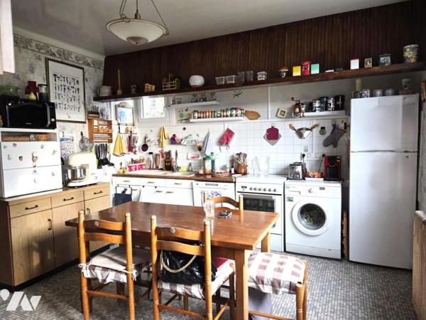 Maison cinq chambres sur la commune de COURBOUZON sur un terrain de 2676m².