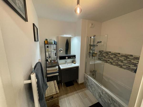 Incroyable vue panoramique pour ce T3 proche de toutes commodités