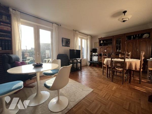 Maison d’habitation sur sous-sol