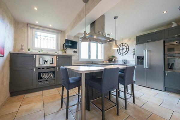 Maison à vendre    5 pièces •  Wambrechies