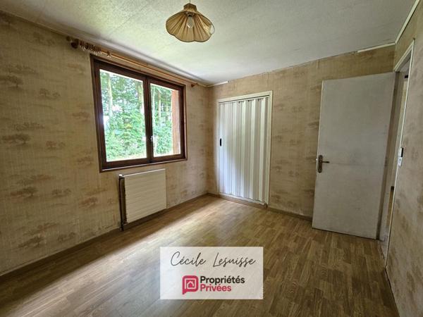 Pavillon sur sous-sol complet avec dépendances et garages
