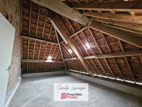 Pavillon sur sous-sol complet avec dépendances et garages