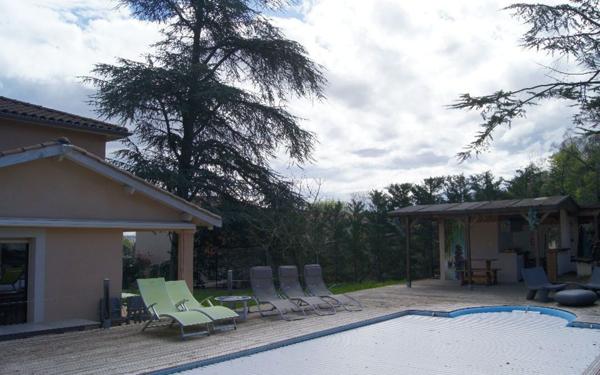 Maison à louer    5 pièces •  Sainte-Foy-lès-Lyon