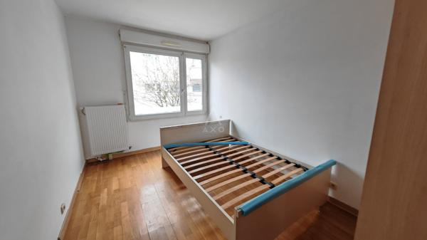 Appartement F5 au 1er étage 4 chambres 2 parkings