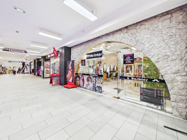 Vente Interactive !   Fonds de commerce idéalement situé à M