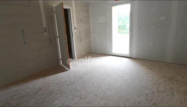 Ensemble immobilier proche de Paris et Lyon