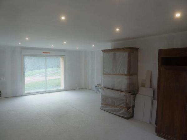 Ensemble immobilier proche de Paris et Lyon