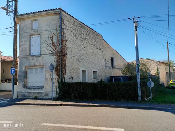 Maison Saint Jean D Angely 4 pièce(s) 70 m2