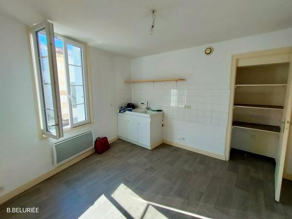 Maison Saint Jean D Angely 4 pièce(s) 70 m2