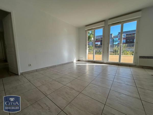 Appartement à louer 4 pièces 82.08m²