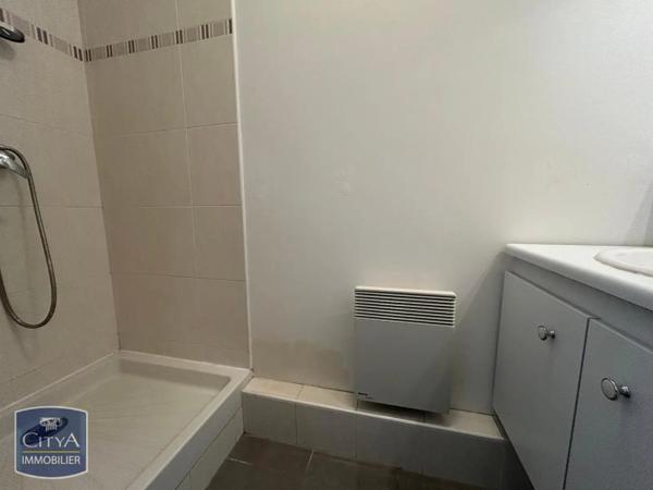 Appartement à louer 4 pièces 82.08m²
