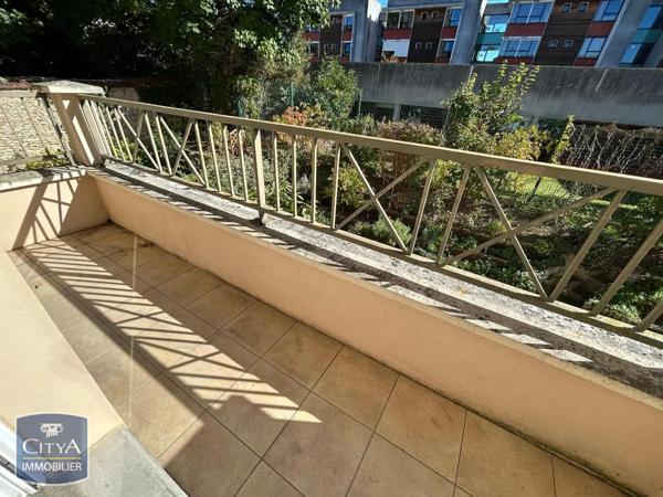 Appartement à louer 4 pièces 82.08m²